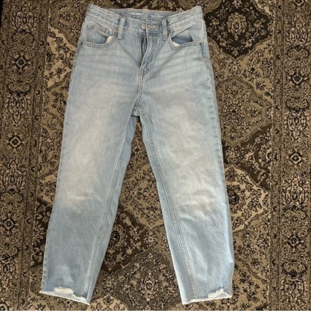 Old navy high-rise slouchy-straight jeans